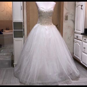 White wedding dress